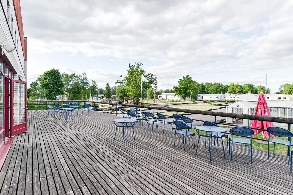 Veskisilla Hotel Turi Екстер'єр фото